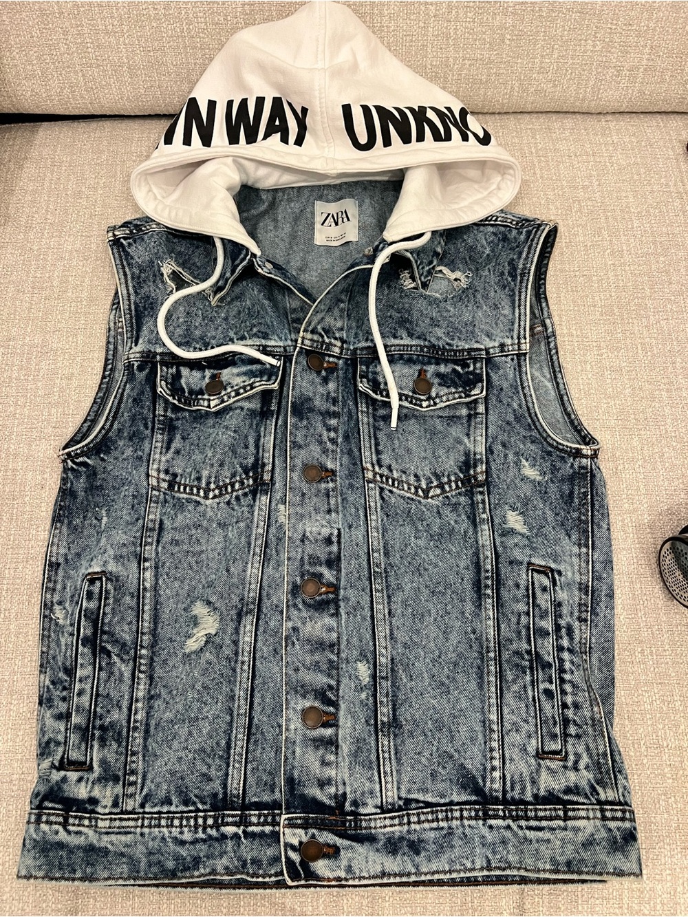 ZARA Blue Acid-Wash Denim Vest with Signature White Hood sz M